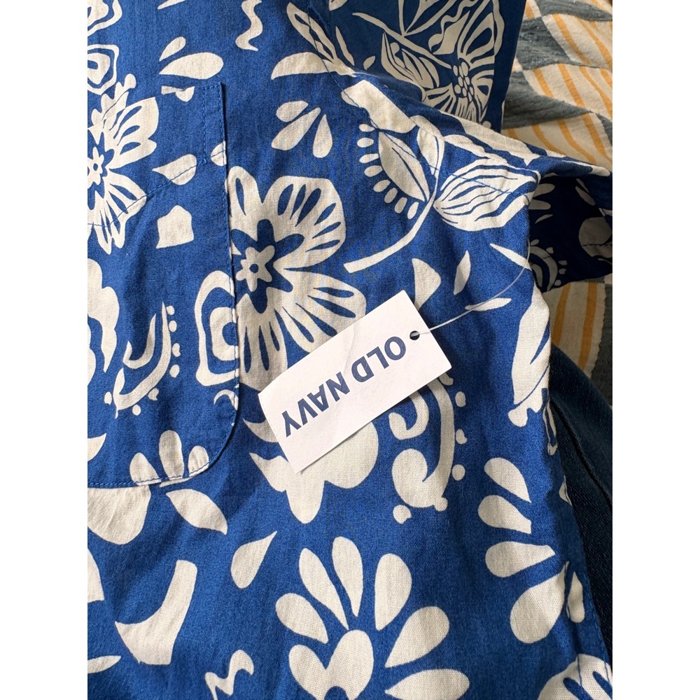 Old Navy Mens Everyday Shirt Regular Fit Blue White Floral Tropical Print NWT M - Picture 4 of 7